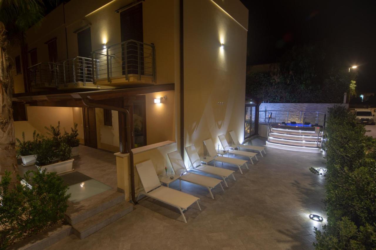 B&B Aloe Comfort Rooms San Vito Lo Capo Exteriör bild